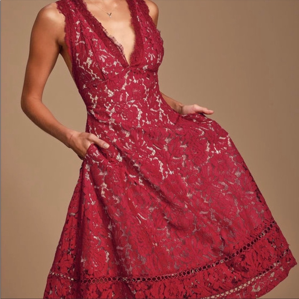 Valentin’s day dress Lulus maroon lace dress
